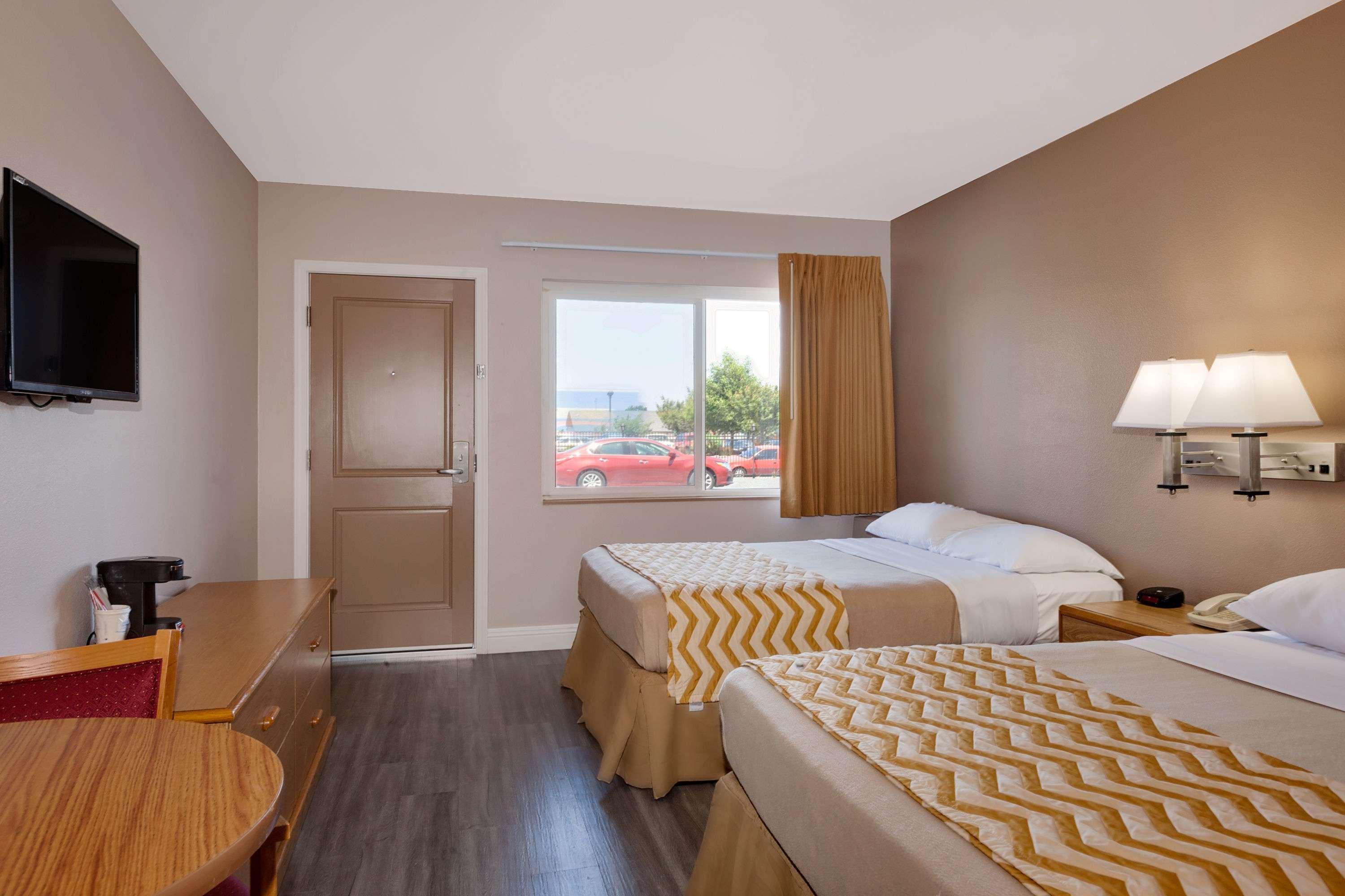 Travelodge By Wyndham Eureka Ngoại thất bức ảnh